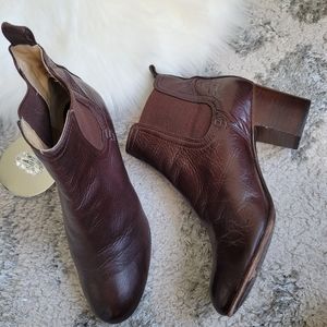 Frye Stella Leather Chelsea Ankle Bootie